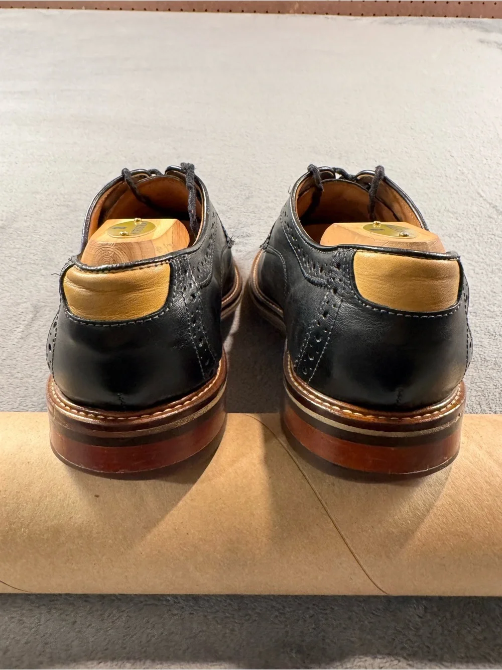 Johnston & Murphy Black Leather Split-Toe Derby Shoes